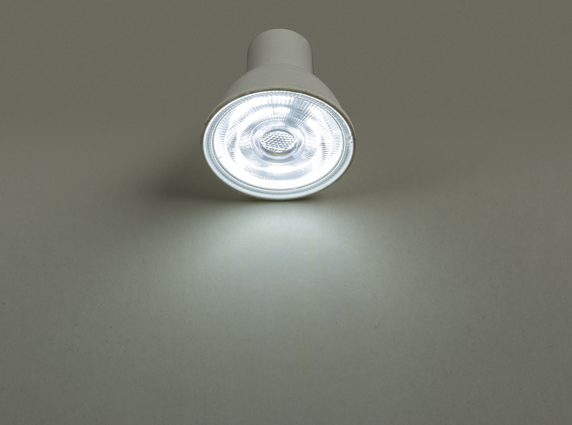 NOAS 7w LED çanak ampul gu10 soğuk beyaz 6500k model - görsel 2